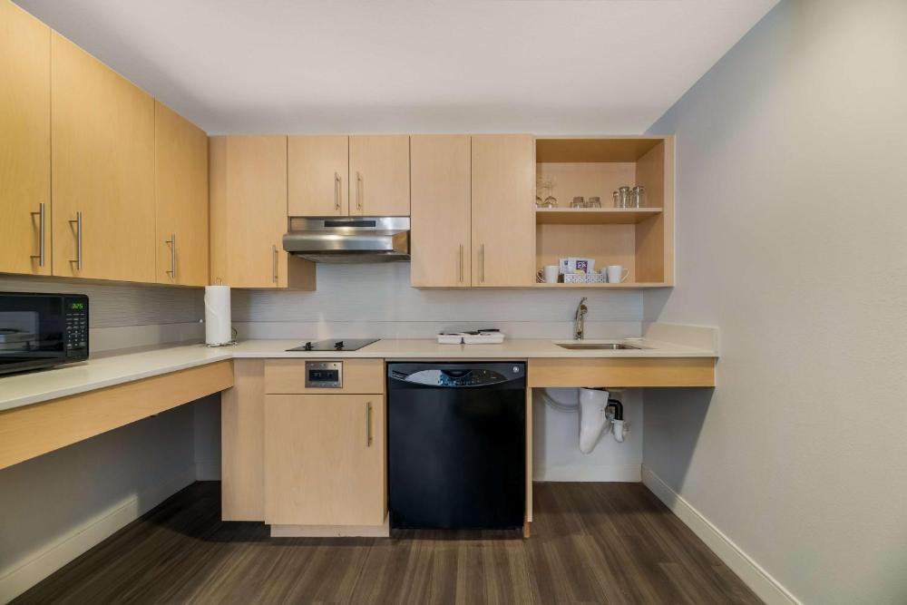Mobility/Hearing Accessible - Two Bedroom Suite - King and Queen interior
